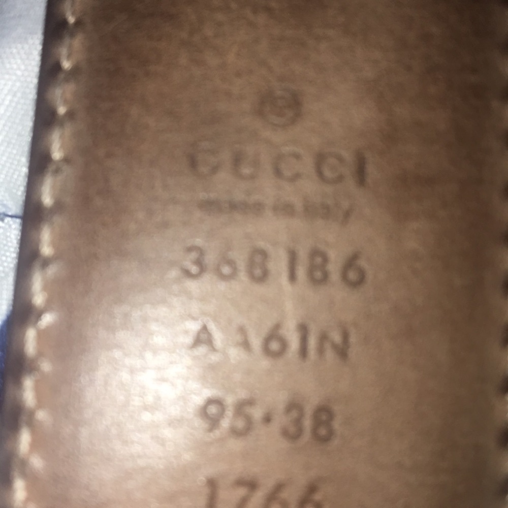 Authentic Gucci belt - Picture 4 of 4